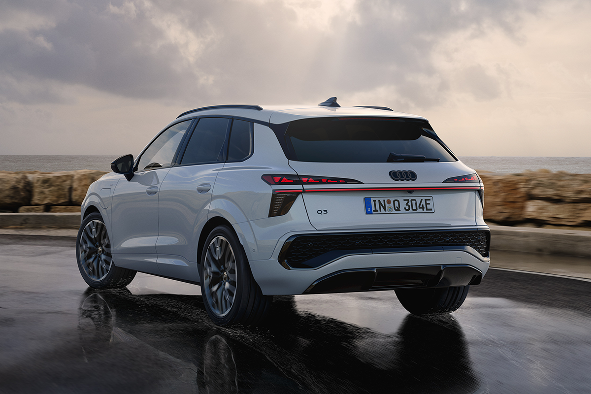 Audi Q3 SUV e-hybrid Heck