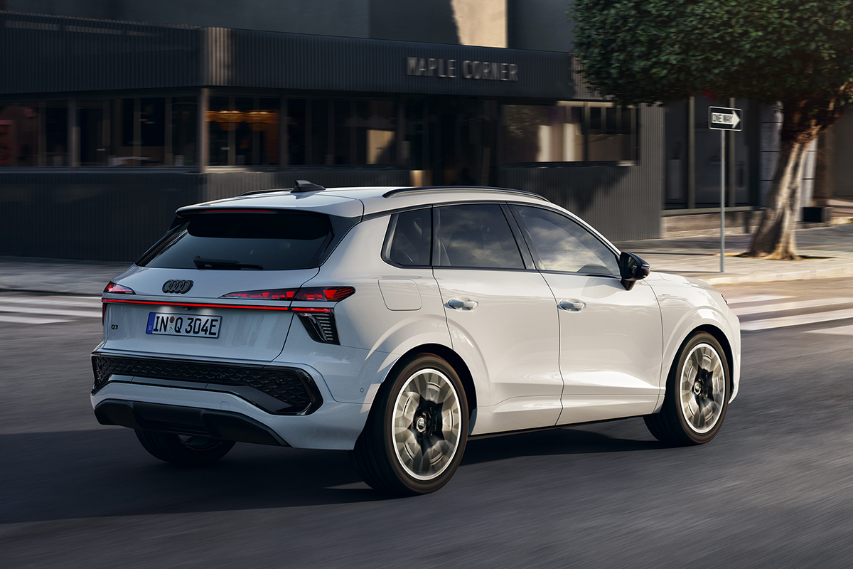 Audi Q3 SUV e-hybrid Heck