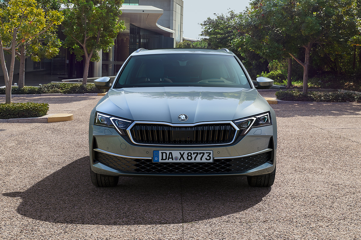 Skoda Octavia Front