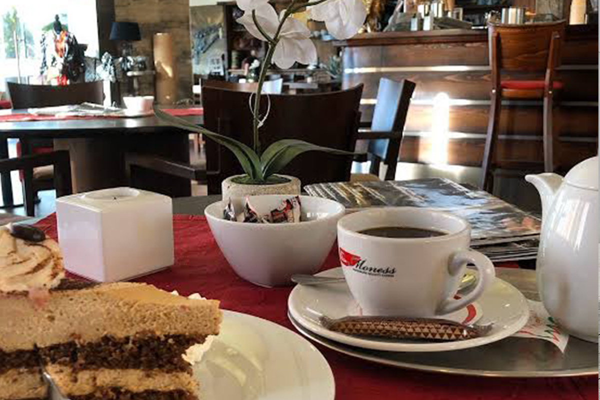 Autohaus Rudolph Eiscafe Moness