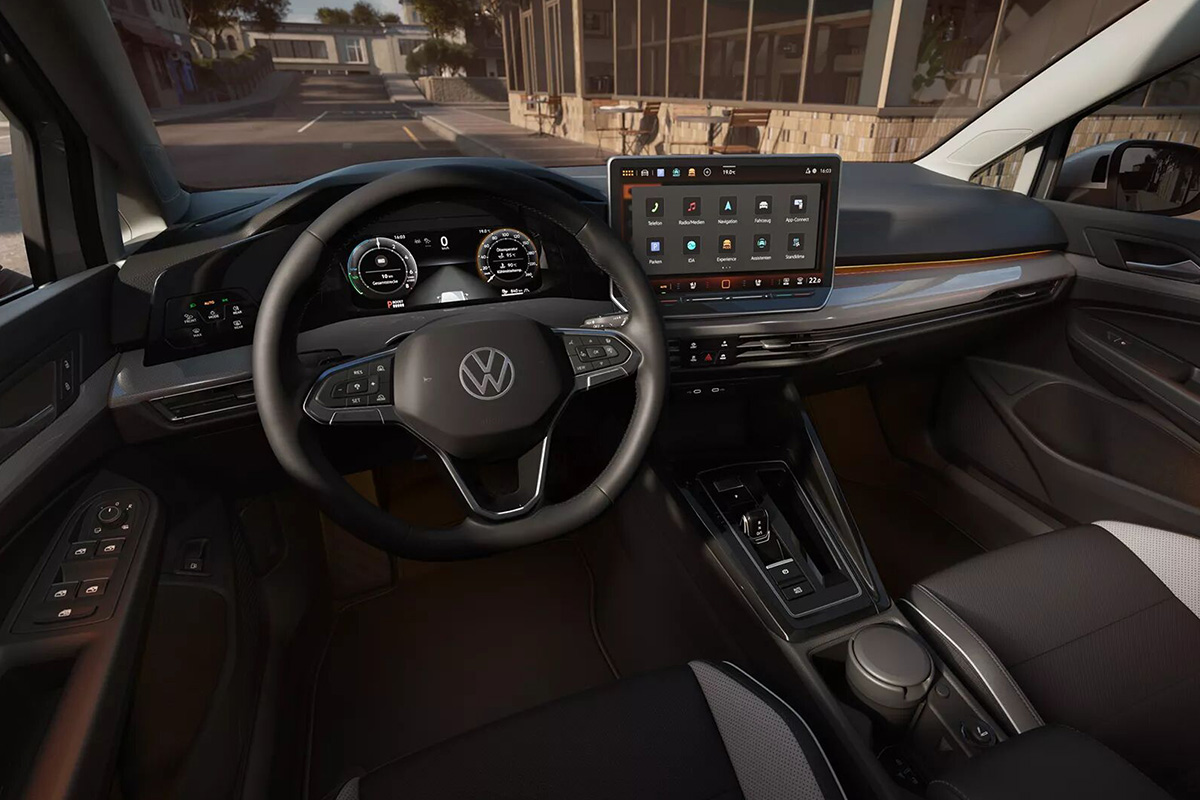 VW Golf Life Innen