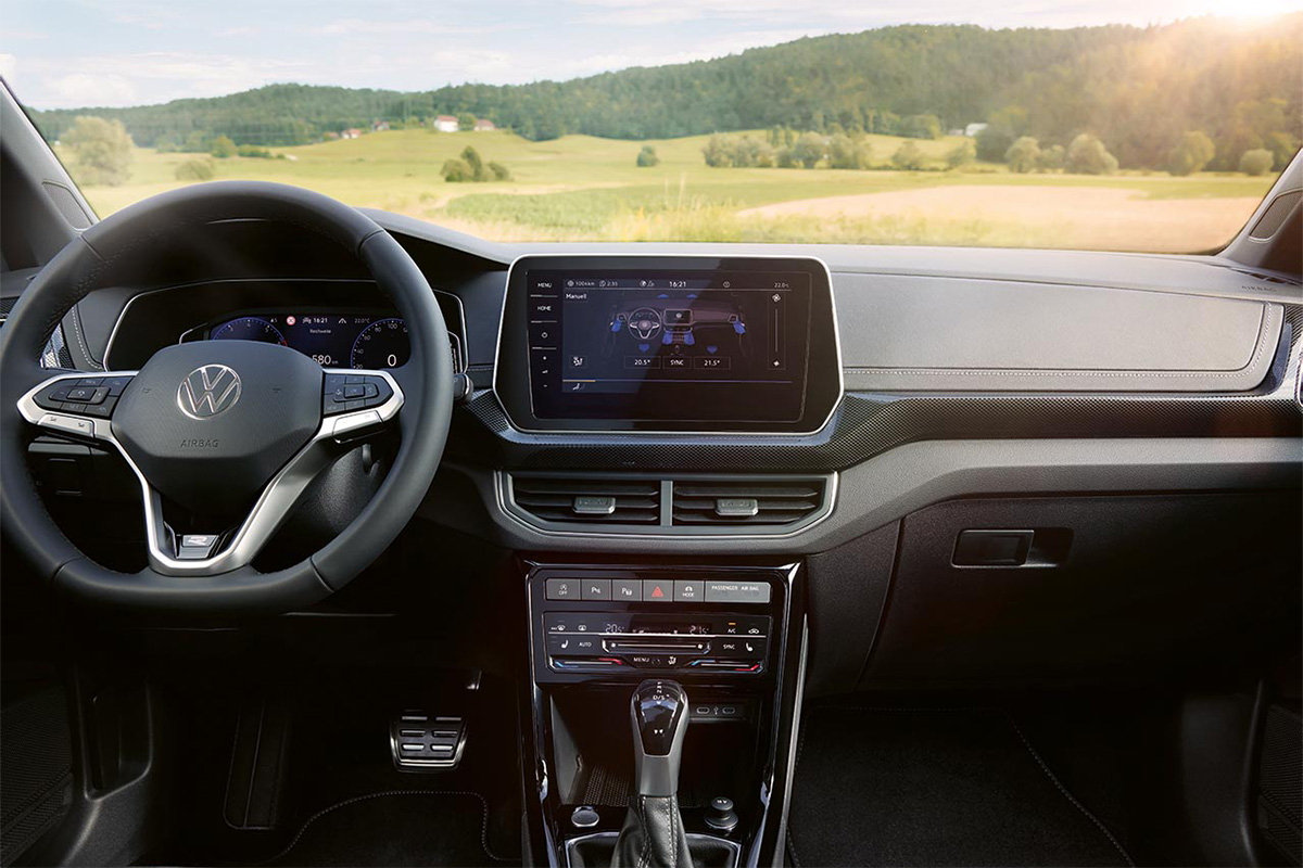 VW T-Cross Life Display und Lenkrad