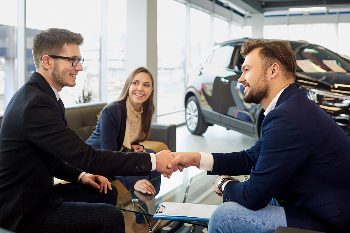 Verkaufsleiter im Autohaus Rudolph